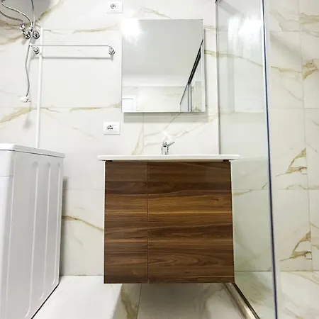 Apartment Vacation 893 Durres